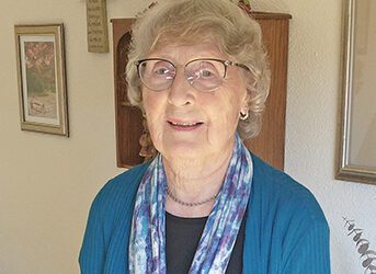 Beverly Ruth (DeLint) Stahly