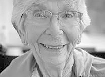 Joan Gail Lindholm